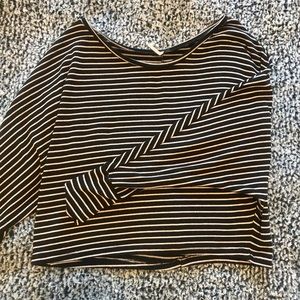 POOF! - Lightweight Black & White Off-Shoulder